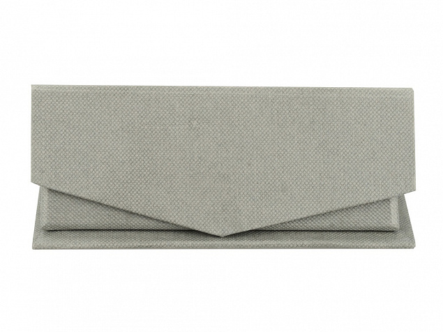 Подарочная коробка для флеш-карт треугольная, серый с логотипом в Волгограде заказать по выгодной цене в кибермаркете AvroraStore