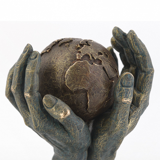 Скульптура "Мир в твоих руках" с логотипом в Волгограде заказать по выгодной цене в кибермаркете AvroraStore