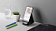 Настольные часы "Smart Pyramid" с bluetooth колонкой (3Вт) и беспроводным (15W) зарядным устройством, с подсветкой логотипа с логотипом в Волгограде заказать по выгодной цене в кибермаркете AvroraStore