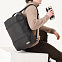 Бизнес рюкзак Taller  с USB разъемом, черный с логотипом в Волгограде заказать по выгодной цене в кибермаркете AvroraStore