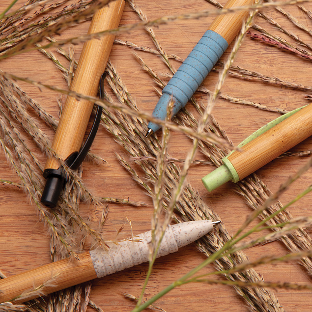 Ручка из бамбука и пшеничной соломы с логотипом в Волгограде заказать по выгодной цене в кибермаркете AvroraStore