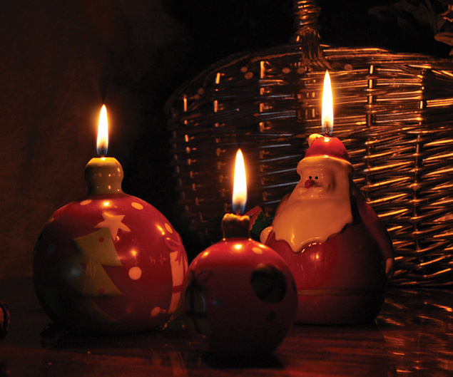 Свеча "Дед Мороз" с логотипом в Волгограде заказать по выгодной цене в кибермаркете AvroraStore