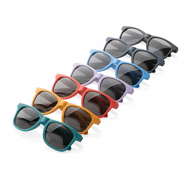 Солнцезащитные очки из переработанного полипропилена GRS с логотипом в Волгограде заказать по выгодной цене в кибермаркете AvroraStore