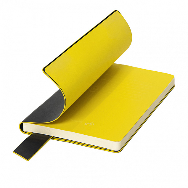 Бизнес-блокнот "Trendi", 130*210 мм, черно-желтый, мягкая обложка, в линейку с логотипом в Волгограде заказать по выгодной цене в кибермаркете AvroraStore